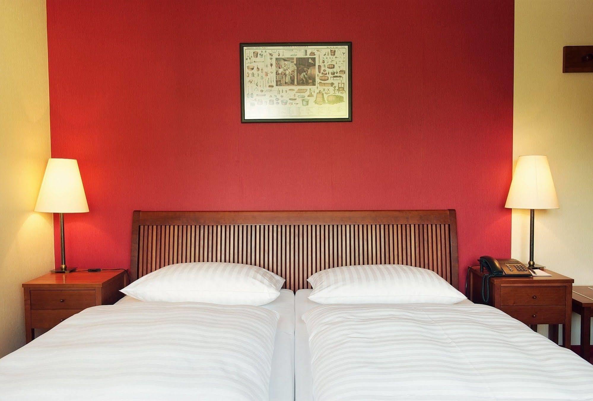 Romantik Hotel Kaufmannshof Bergen Auf Rugen Εξωτερικό φωτογραφία